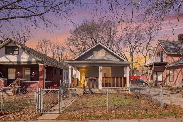$170,000 | 3308 Tracy Avenue, Kansas City, MO 64109