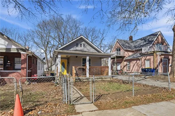 $170,000 | 3308 Tracy Avenue, Kansas City, MO 64109