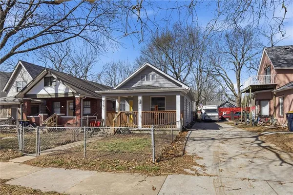 $170,000 | 3308 Tracy Avenue, Kansas City, MO 64109
