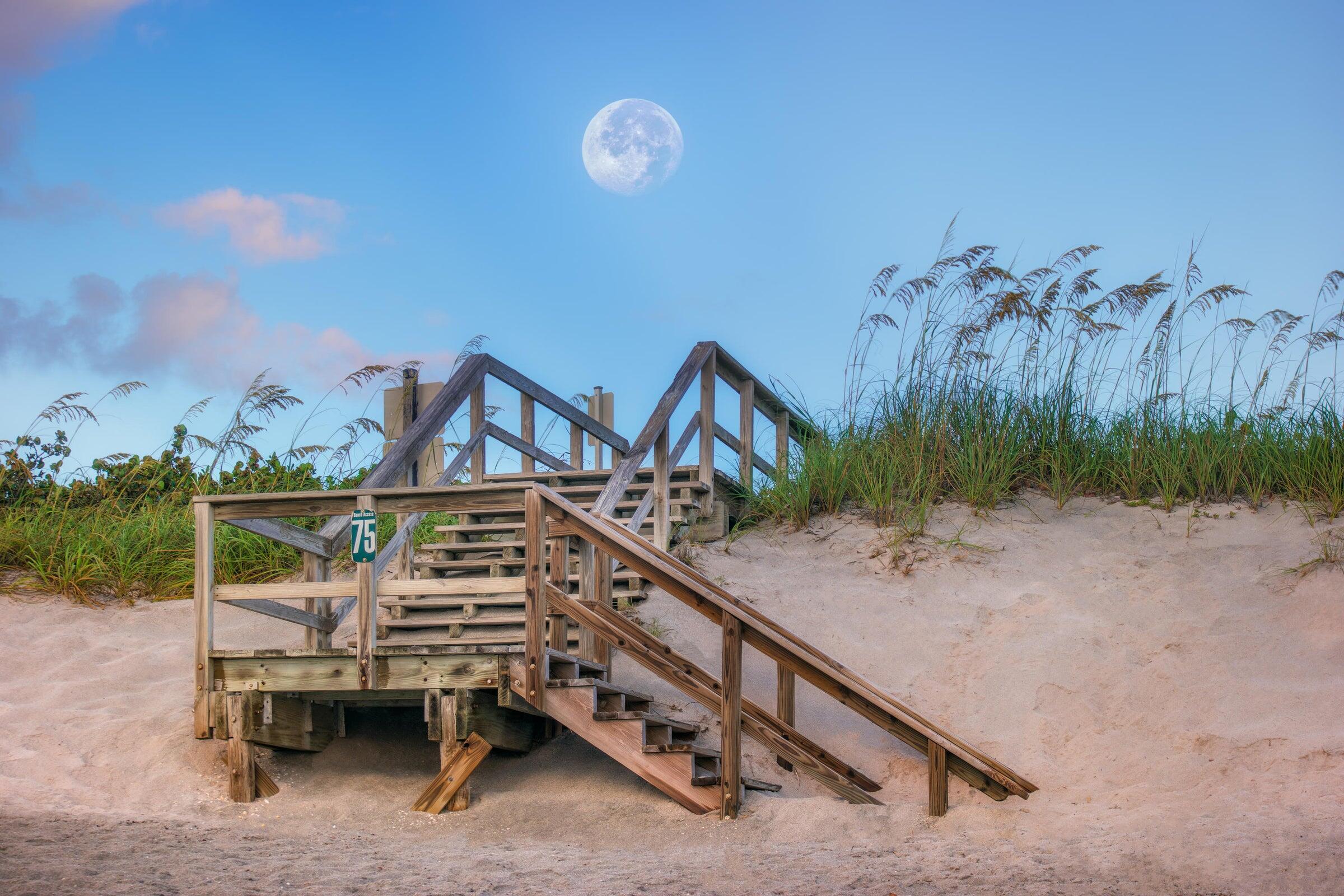 2033 Staysail Lane Jupiter, FL 33477 - Photo 29 of 40 a view of a room with gym equipment