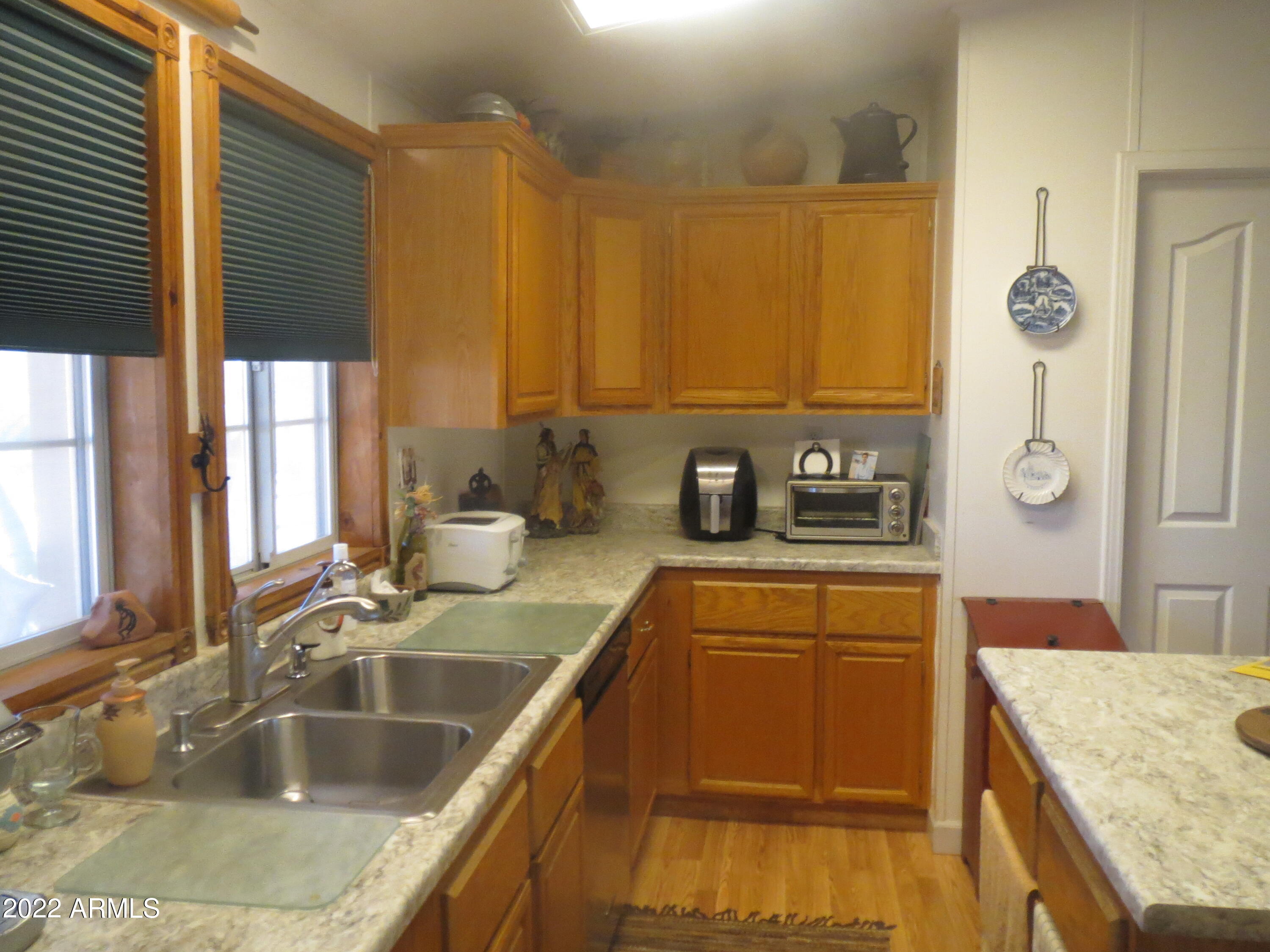 960 South Wickiup Road Apache Junction, AZ 85119 - Photo 12 of 53 Kitchen_2