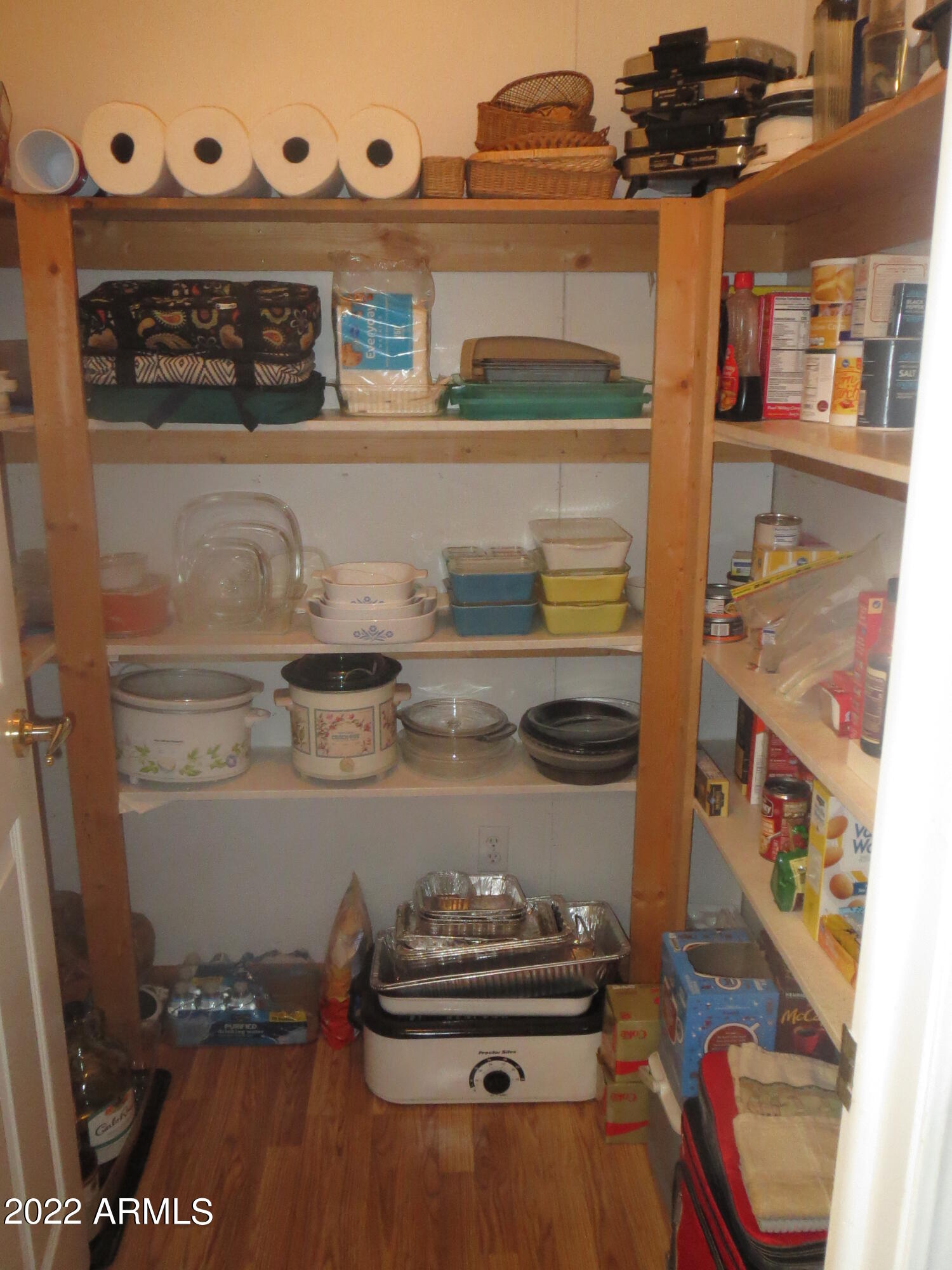 960 South Wickiup Road Apache Junction, AZ 85119 - Photo 14 of 53 Pantry