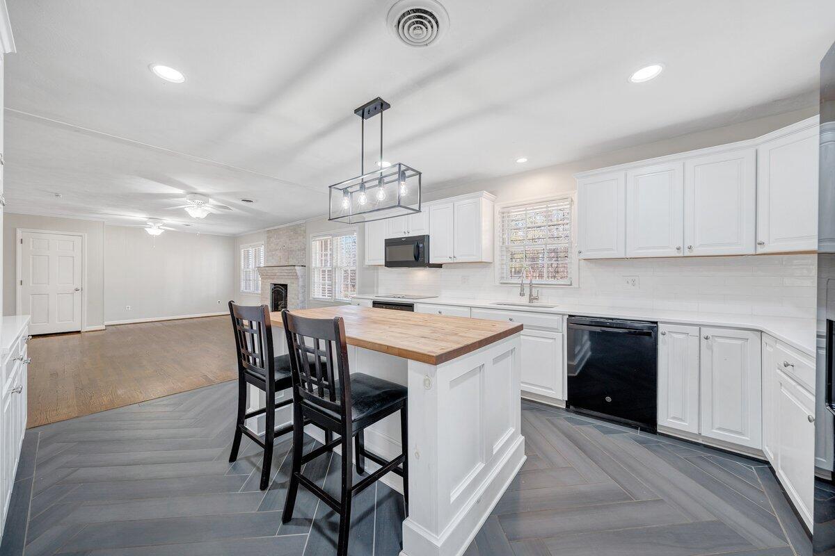501 Darwin Road Southwest Roanoke, VA 24014 - Photo 18 of 37 MIB08854