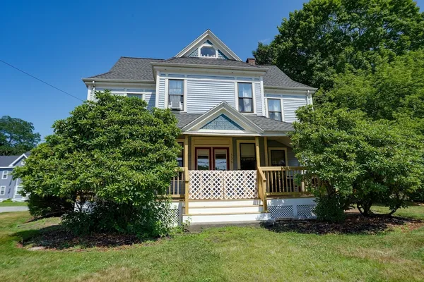 $1,250,000 | 308 Hollis Street, Framingham, MA 01702