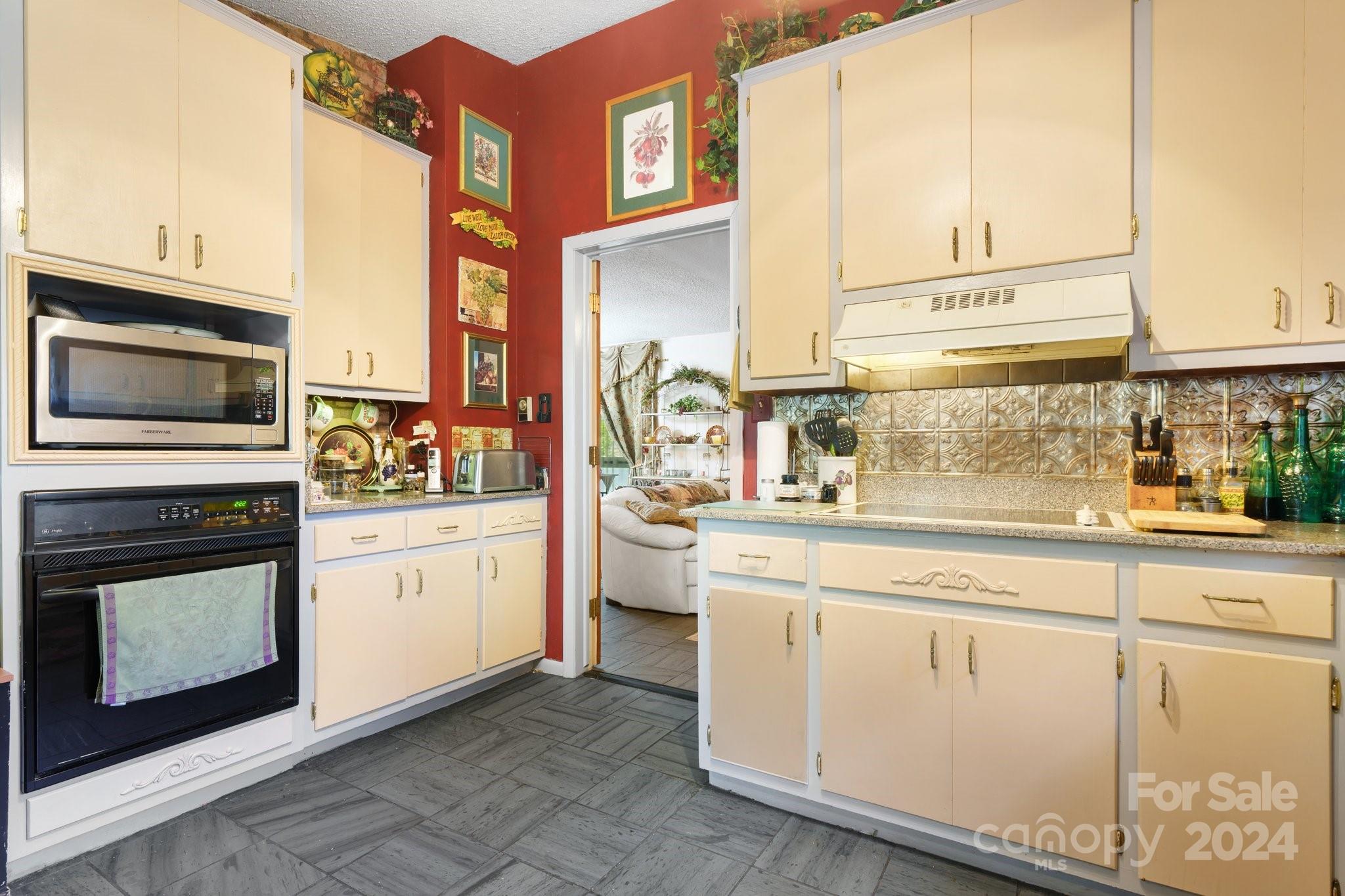 50 Skyline Road Hickory, NC 28601 - Photo 13 of 43 Gallery Image 13