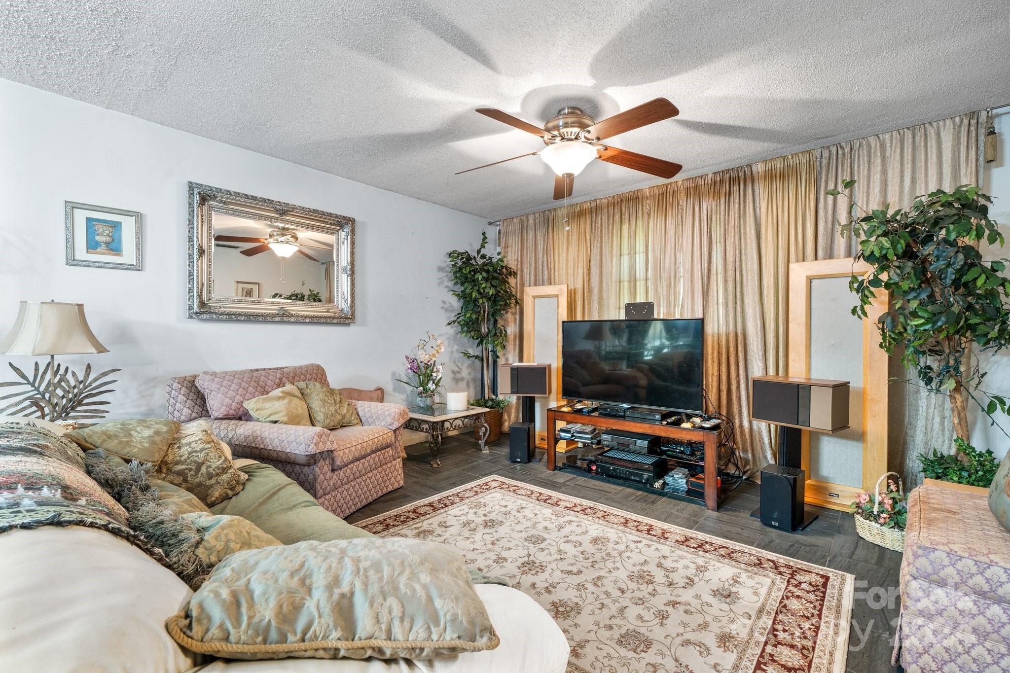 50 Skyline Road Hickory, NC 28601 - Photo 8 of 43 Gallery Image 8