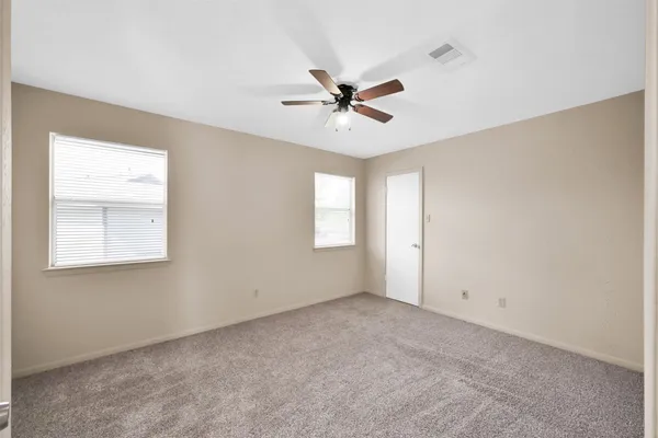 $1,250 | 1603 Hazelwood Street, Unit B, Conroe, TX 77301