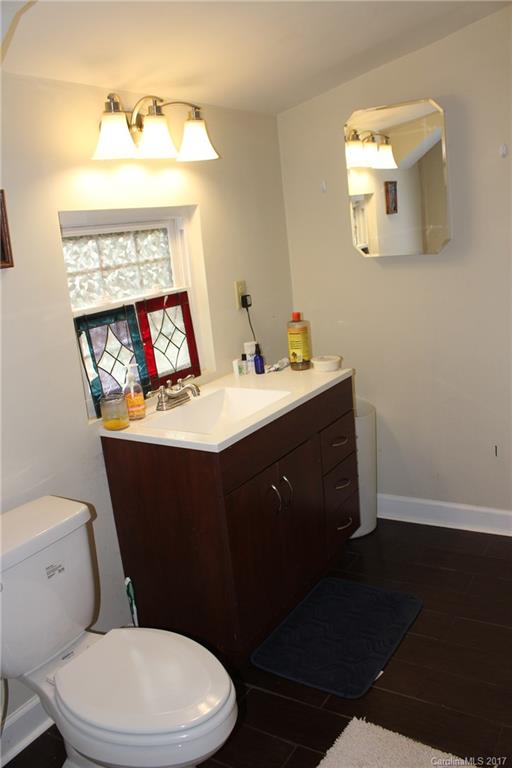 356 Deaverview Road Asheville, NC 28806 - Photo 12 of 22 Gallery Image 12