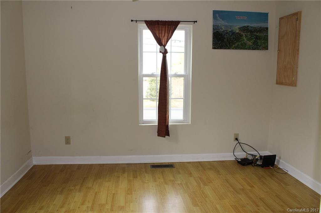 356 Deaverview Road Asheville, NC 28806 - Photo 15 of 22 Gallery Image 15