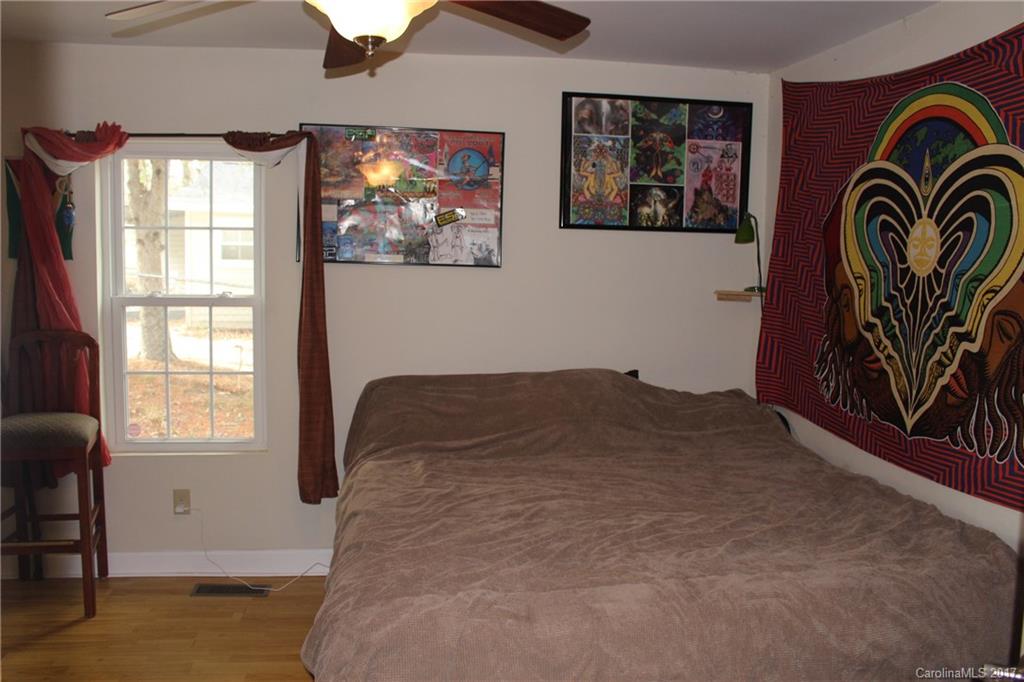 356 Deaverview Road Asheville, NC 28806 - Photo 9 of 22 Gallery Image 9