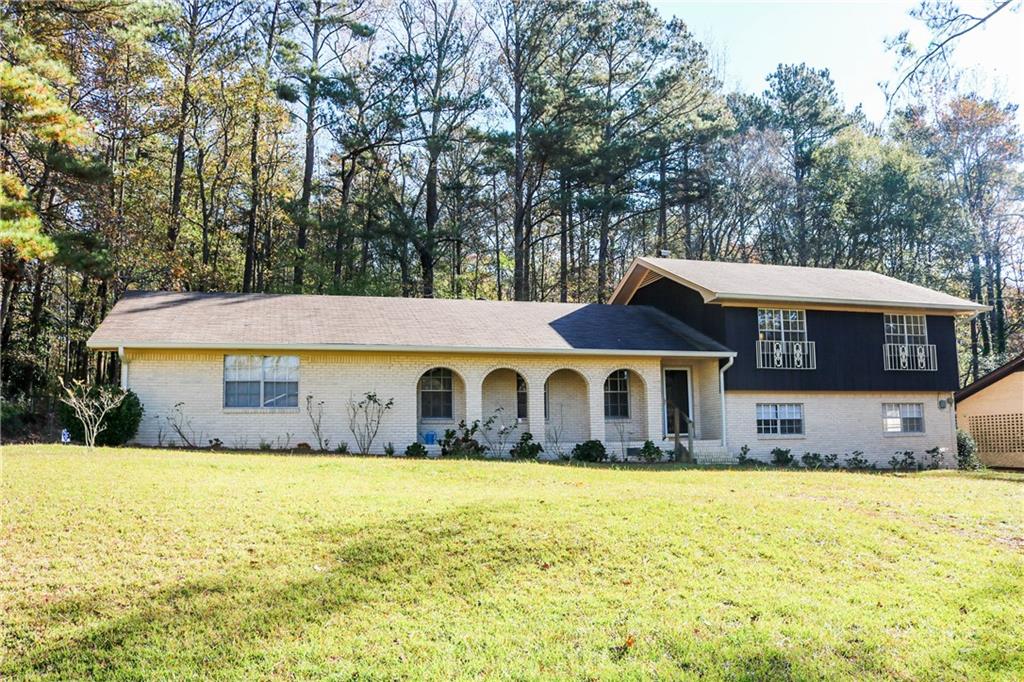2804 Slumber Trail Decatur, GA 30034 - Photo 1 of 1 a front view of a house with a yard