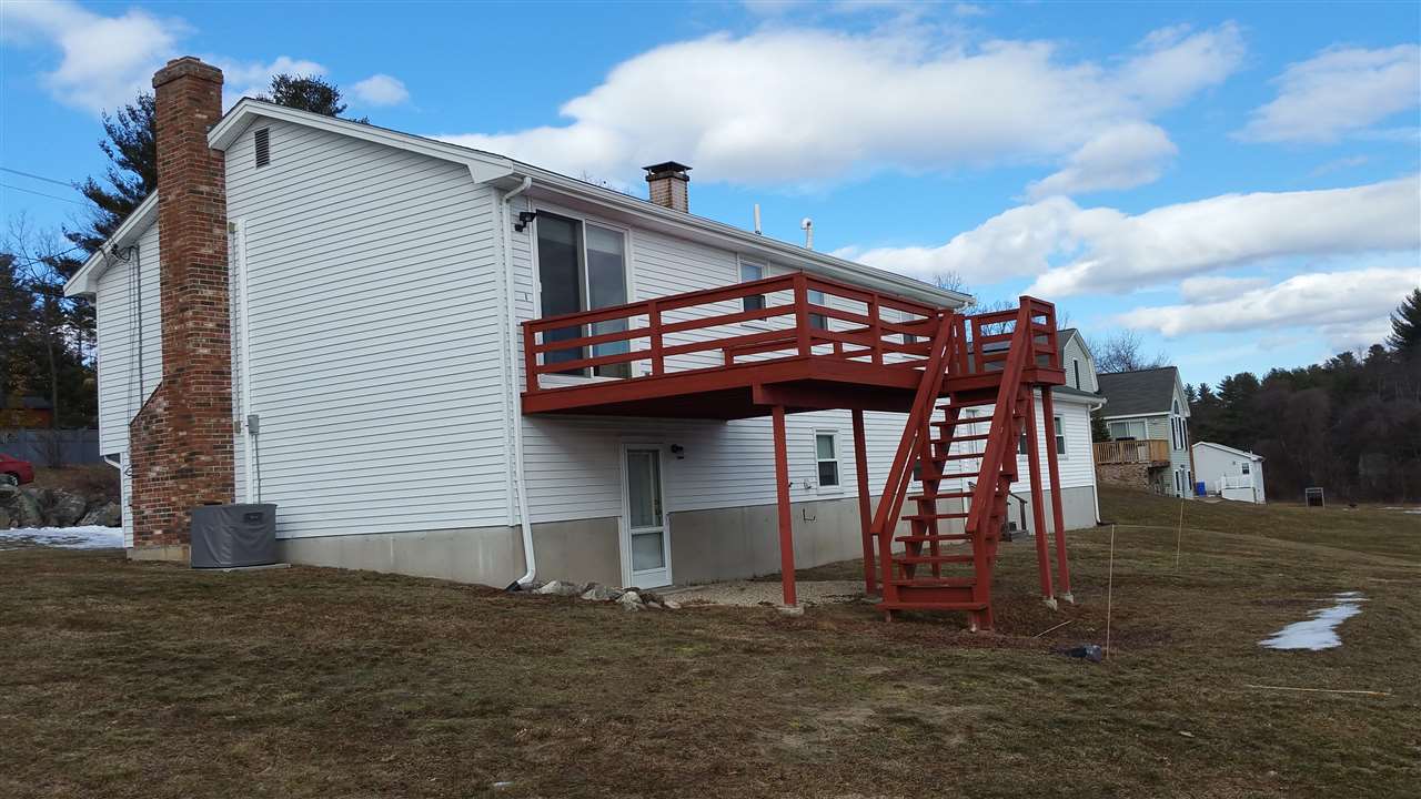 40 South Road Londonderry, NH 03053 - Photo 4 of 28