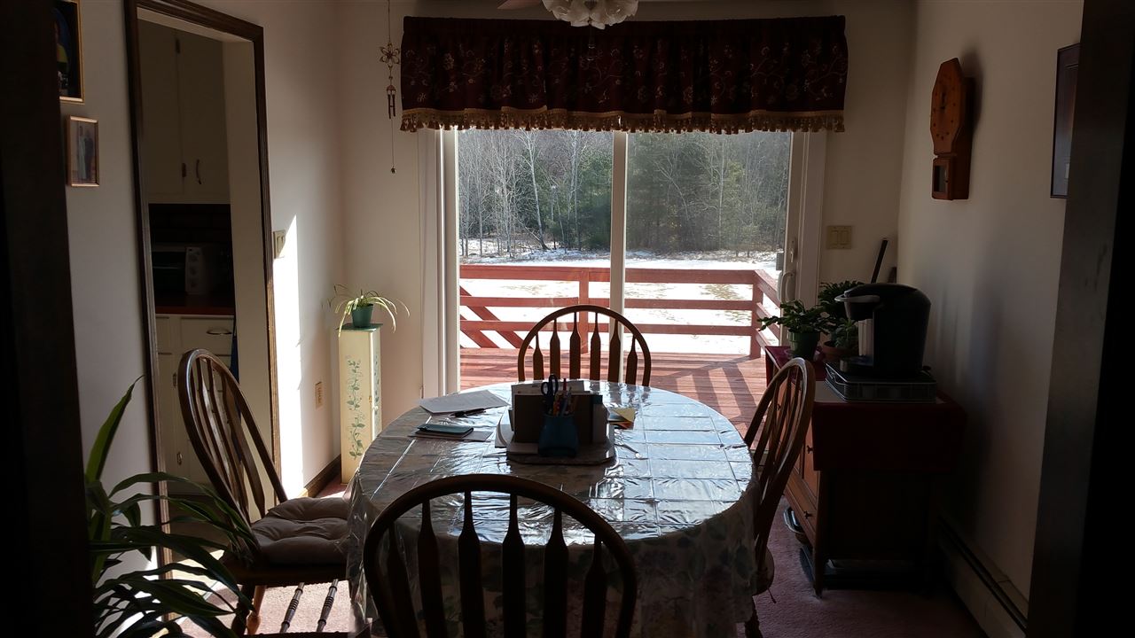 40 South Road Londonderry, NH 03053 - Photo 9 of 28