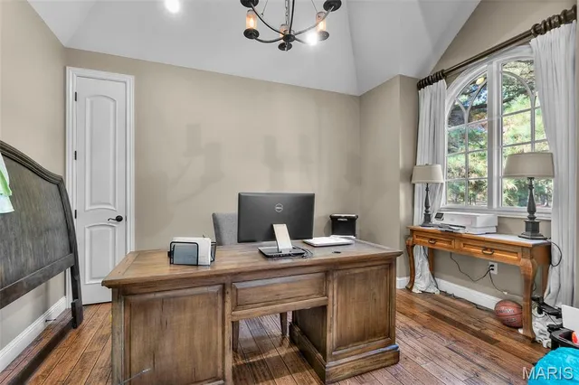 $1,425,000 | 1355 Ridgeway Drive, Benton, MO 63736