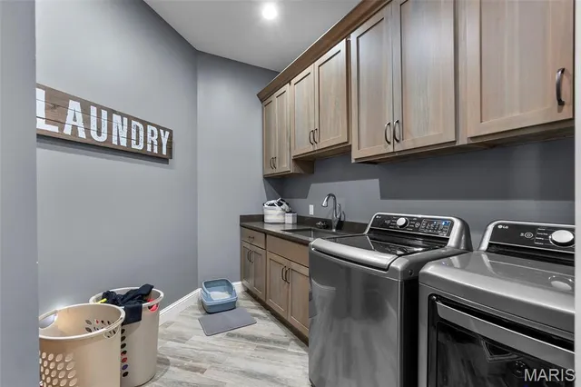 $1,425,000 | 1355 Ridgeway Drive, Benton, MO 63736