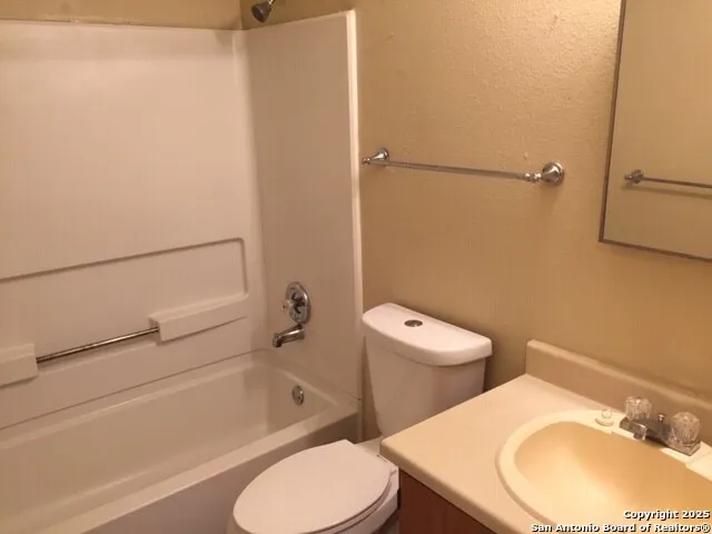 $1,799 | 9923 Misty Plain Drive, San Antonio, TX 78245