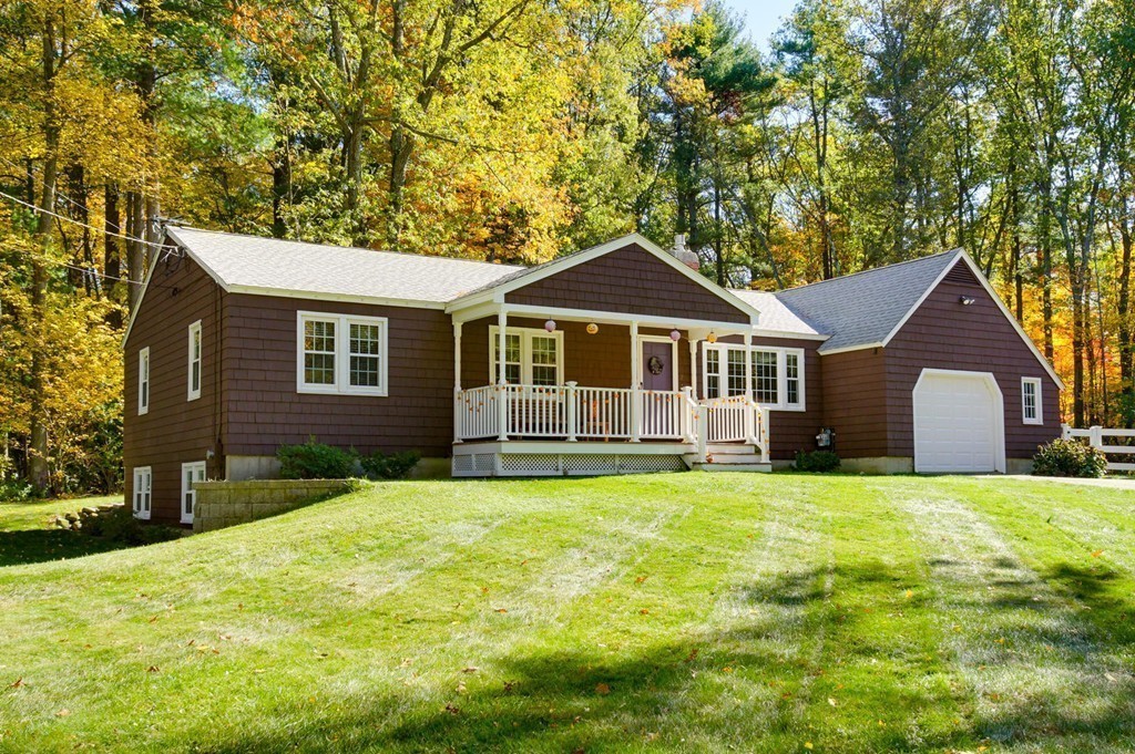 2 Footpath Road Chelmsford, MA 01824 - Photo 2 of 12 Gallery Image 2