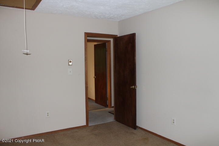 709 Edgewood Road Tobyhanna, PA 18466 - Photo 36 of 55 a view of a hallway