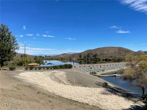 $2,400 | 29000 Scout Court, Canyon Lake, CA 92587