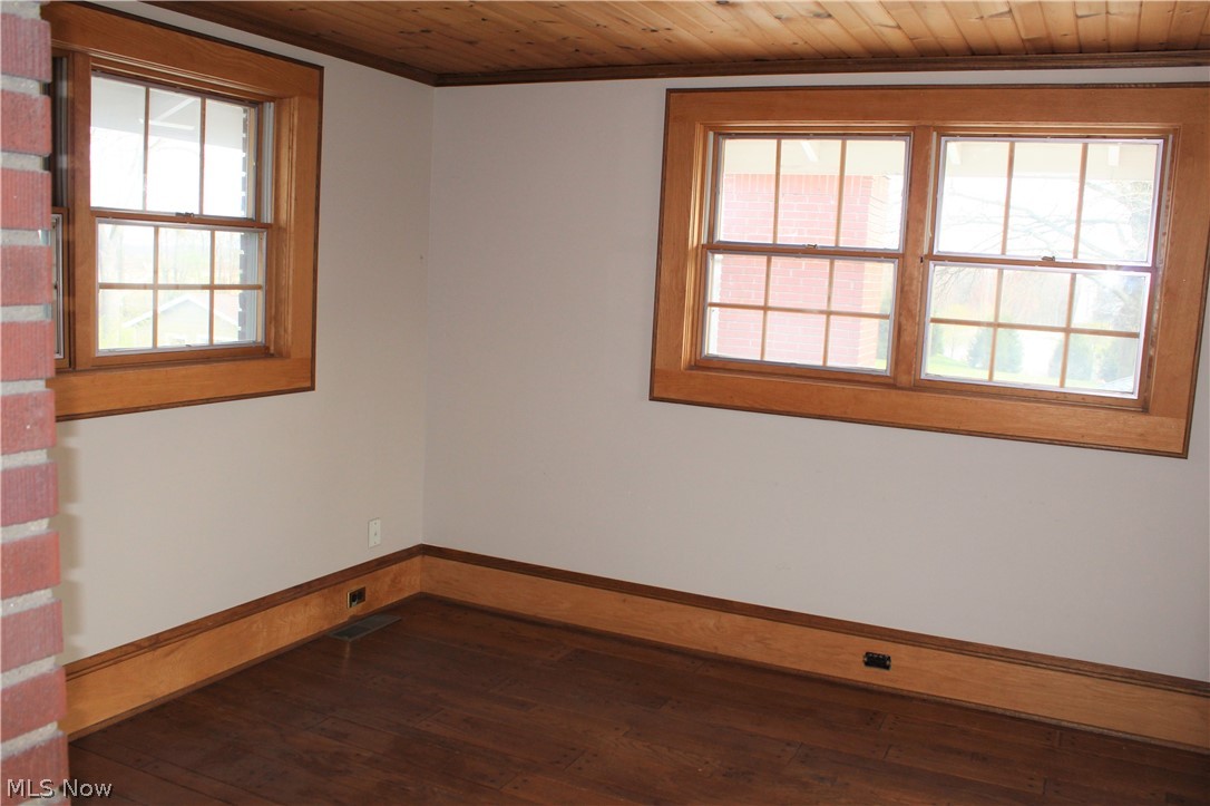 3904 Kent Road Stow, OH 44224 - Photo 20 of 35 Bonus room off master