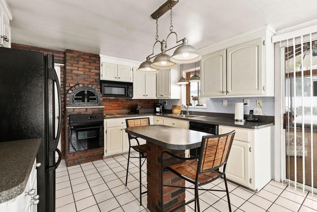 57 Moon Road Lynn, MA 01904 - Photo 17 of 30 Gallery Image 17