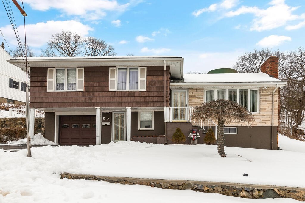 57 Moon Road Lynn, MA 01904 - Photo 2 of 30 Gallery Image 2