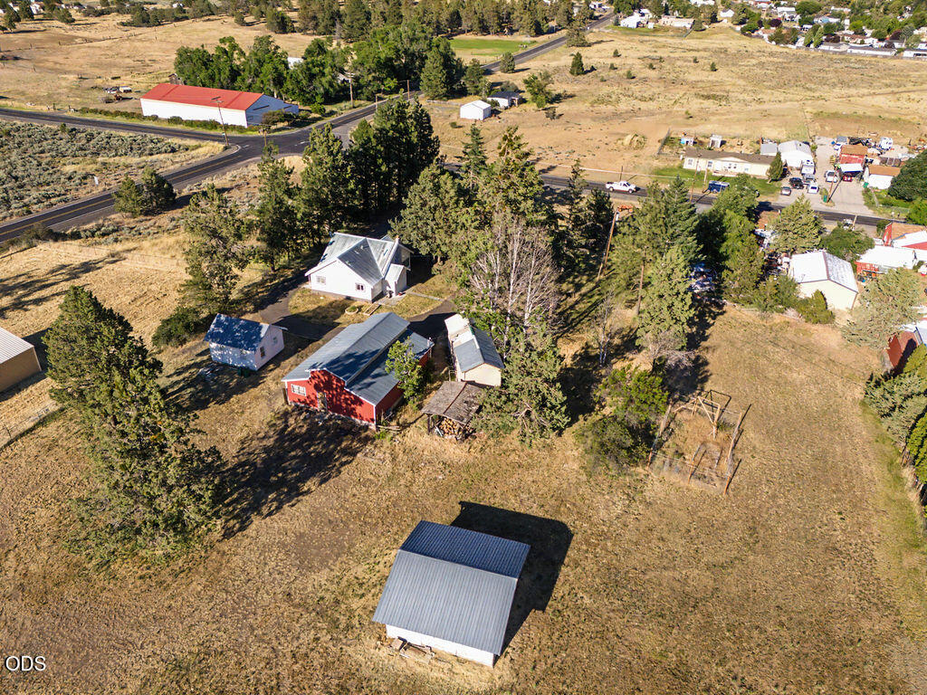3330 Orindale Road Klamath Falls, OR 97601 - Photo 39 of 46
