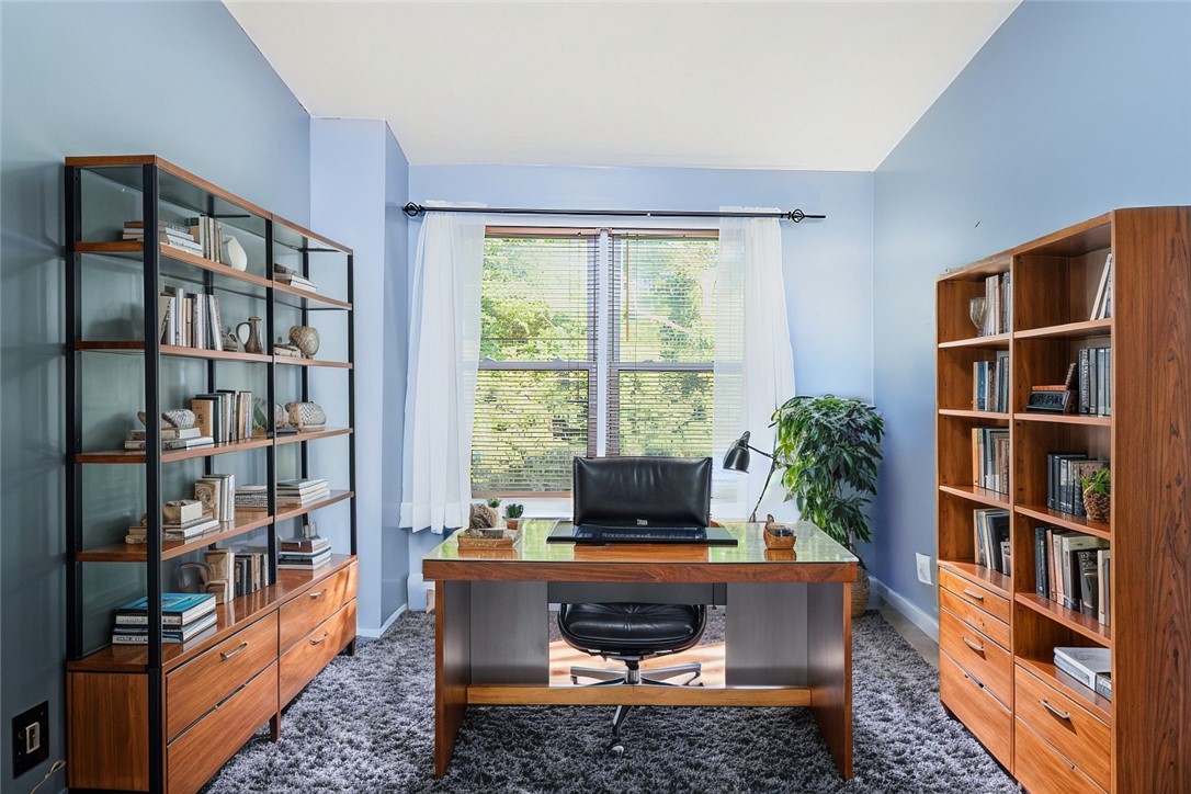 73 Carr's Lane Warwick, RI 02886 - Photo 16 of 35 Listing photo has been virtually staged.