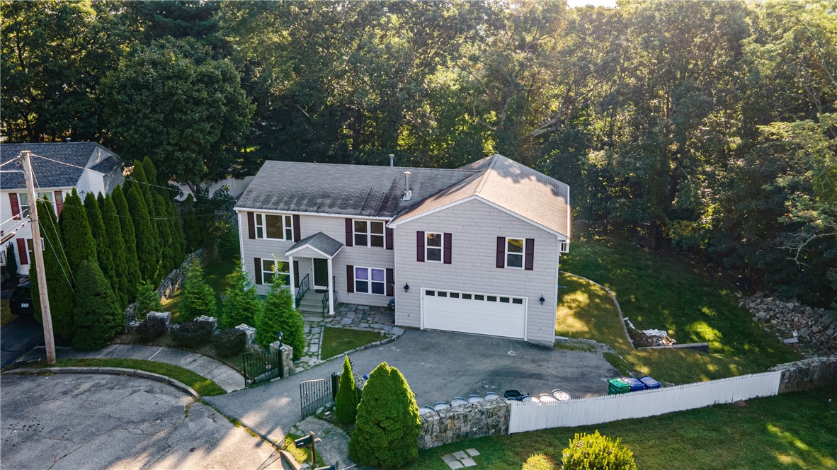 73 Carr's Lane Warwick, RI 02886 - Photo 3 of 35