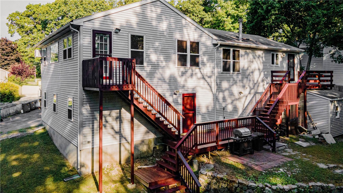 73 Carr's Lane Warwick, RI 02886 - Photo 4 of 35