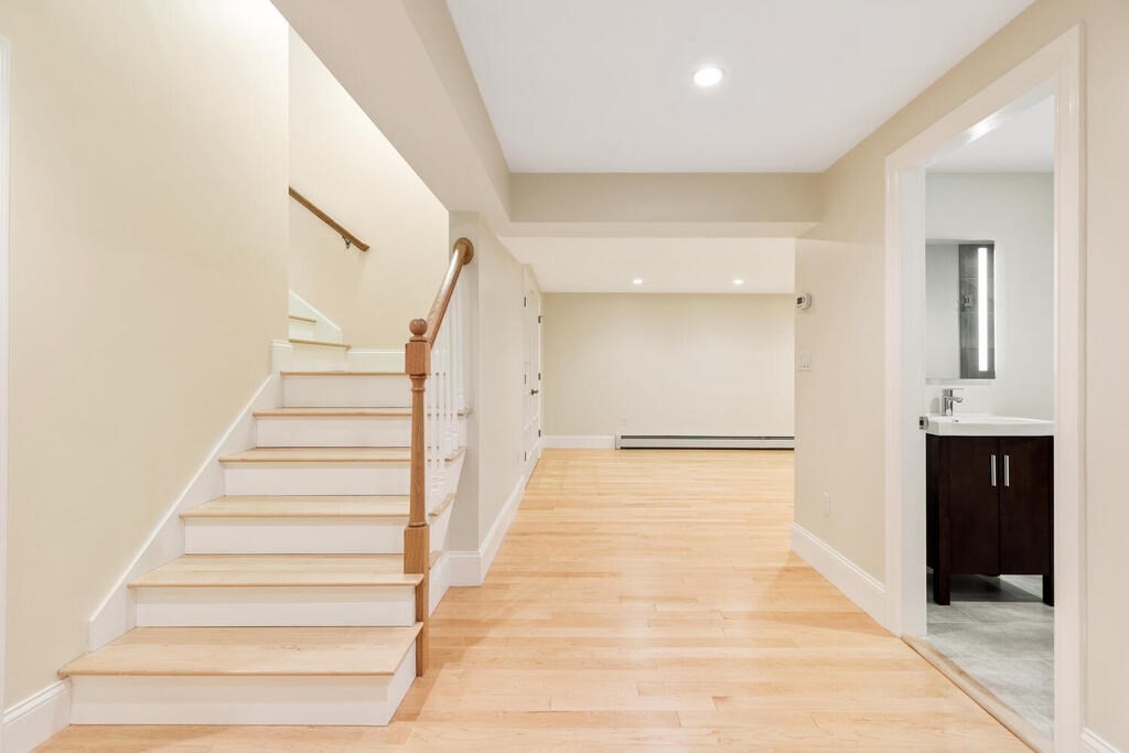 9 Lockeland Road Winchester, MA 01890 - Photo 21 of 33 Gallery Image 21
