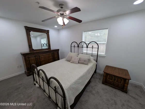 $2,890 | 1282-104 Beach Boulevard, Unit 104, Biloxi, MS 39530