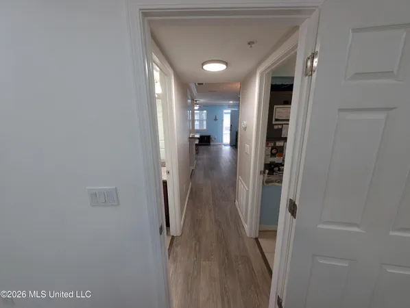 $2,890 | 1282-104 Beach Boulevard, Unit 104, Biloxi, MS 39530