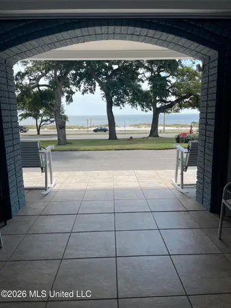 $2,890 | 1282-104 Beach Boulevard, Unit 104, Biloxi, MS 39530