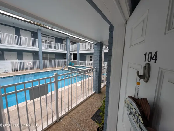 $2,890 | 1282-104 Beach Boulevard, Unit 104, Biloxi, MS 39530