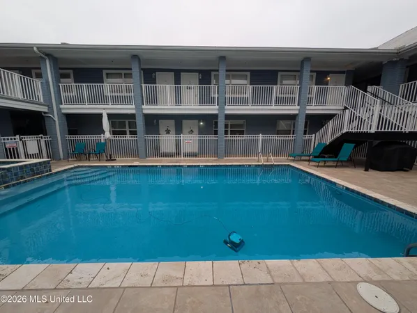 $2,890 | 1282-104 Beach Boulevard, Unit 104, Biloxi, MS 39530