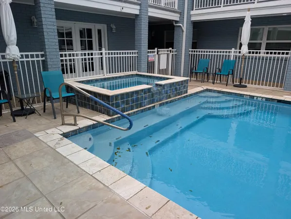 $2,890 | 1282-104 Beach Boulevard, Unit 104, Biloxi, MS 39530