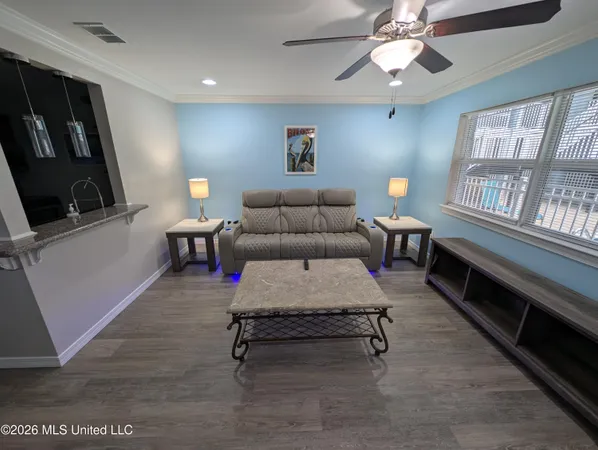 $2,890 | 1282-104 Beach Boulevard, Unit 104, Biloxi, MS 39530