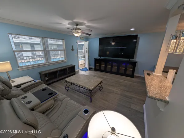 $2,890 | 1282-104 Beach Boulevard, Unit 104, Biloxi, MS 39530