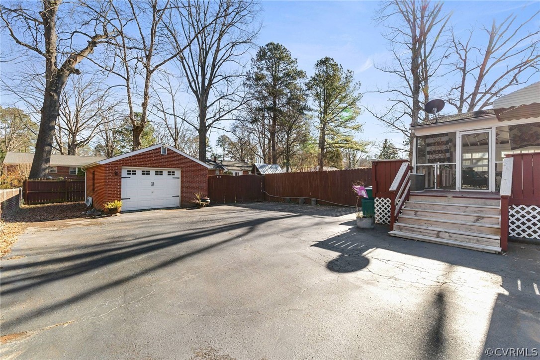 3317 Warner Road Richmond, VA 23225 - Photo 1 of 16 Gallery Image 1