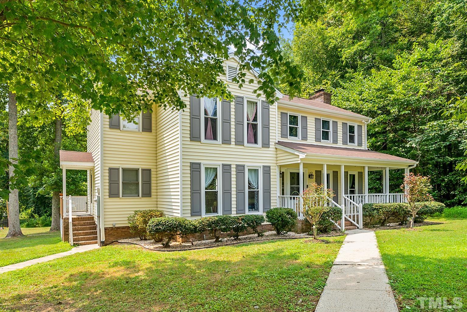 524 Jericho Road Hillsborough, NC 27278 - Photo 3 of 52 front view of a house with a yard