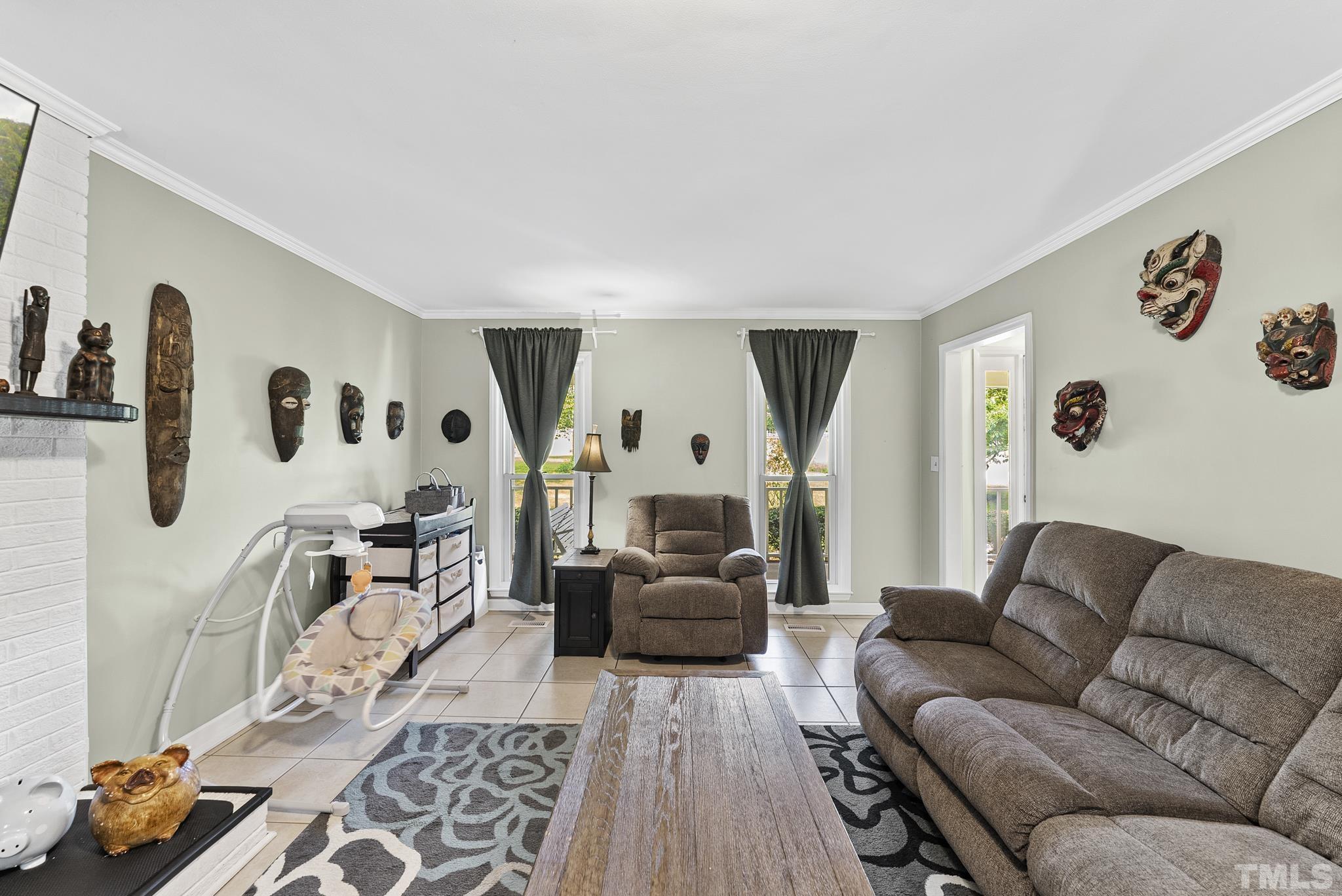 524 Jericho Road Hillsborough, NC 27278 - Photo 5 of 52 a living room with furniture and wooden floor