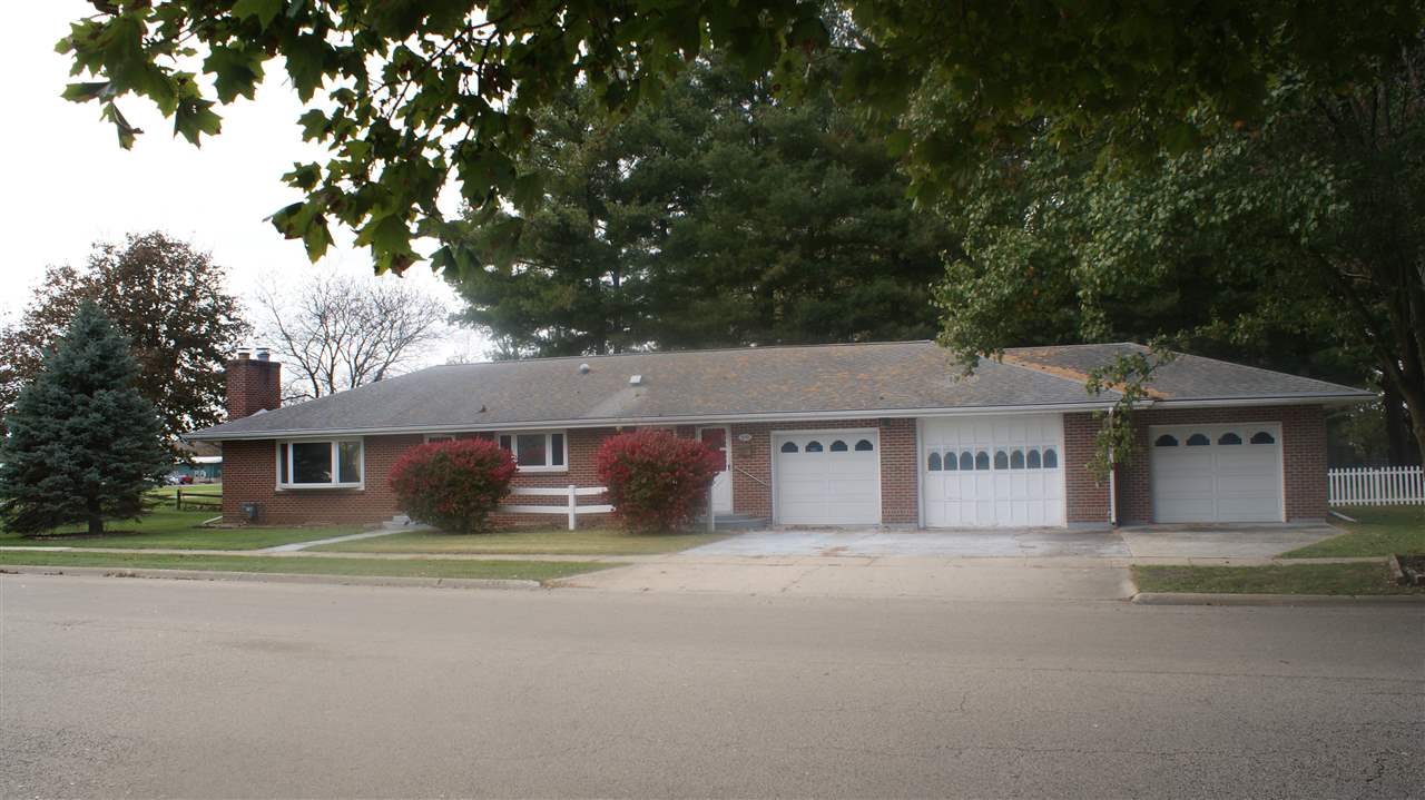 910 South 8th Street Oregon, IL 61061 - Photo 1 of 9 Gallery Image 1