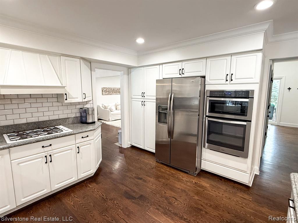 8085 Deerwood Road Clarkston, MI 48348 - Photo 9 of 44