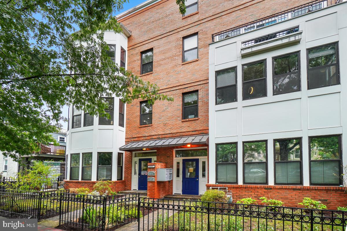 125 15th Street Northeast, Unit 3 Washington, DC 20002 - Photo 2 of 28