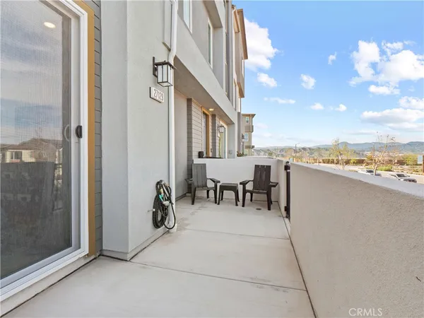 $749,999 | 27129 Valley Oak, Valencia, CA 91381