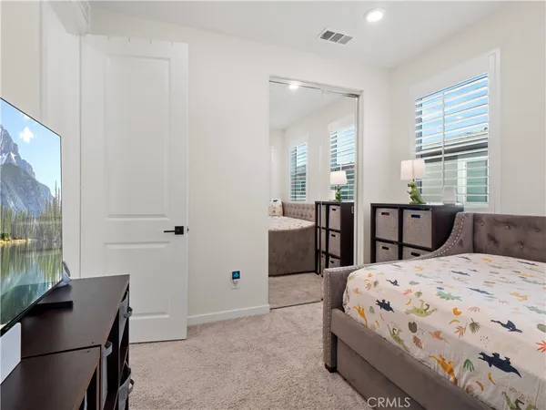 $749,999 | 27129 Valley Oak, Valencia, CA 91381