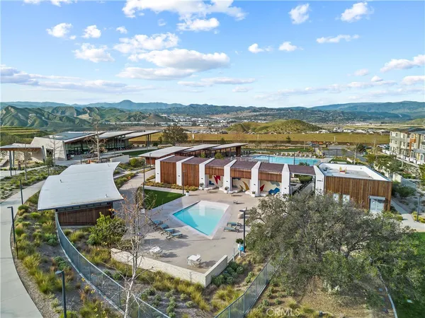 $749,999 | 27129 Valley Oak, Valencia, CA 91381