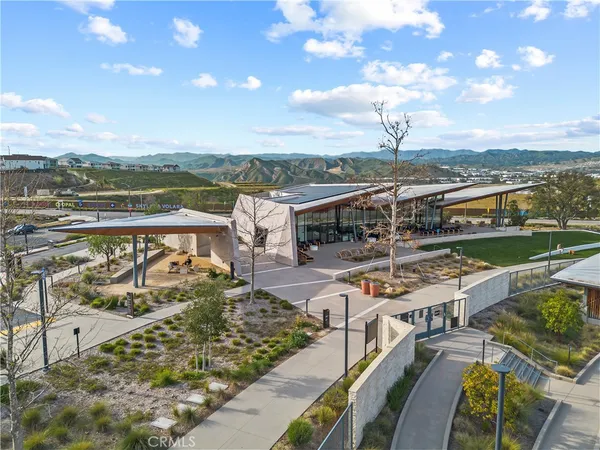 $749,999 | 27129 Valley Oak, Valencia, CA 91381