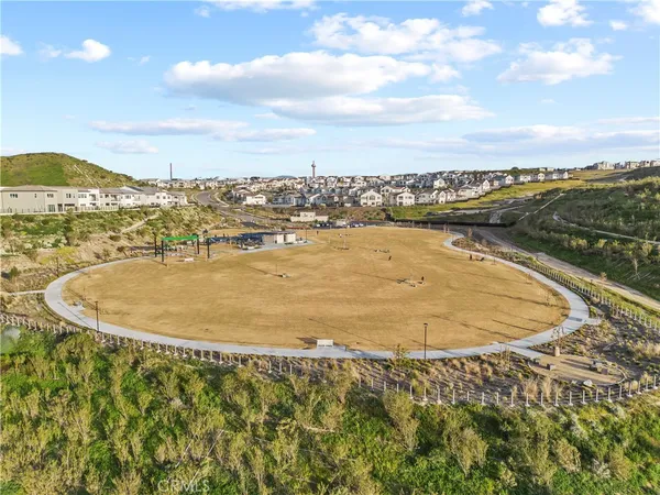 $749,999 | 27129 Valley Oak, Valencia, CA 91381